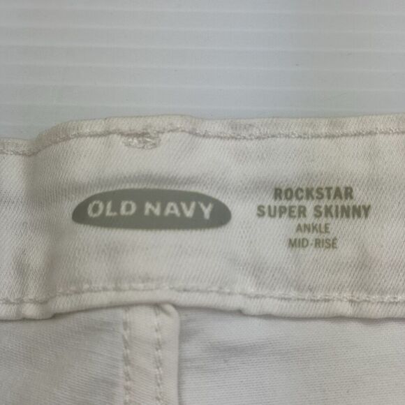 Old Navy Rockstar Super Skinny Jeans Size 10 White Mid Rise Distressed Raw Hem - Picture 3 of 9